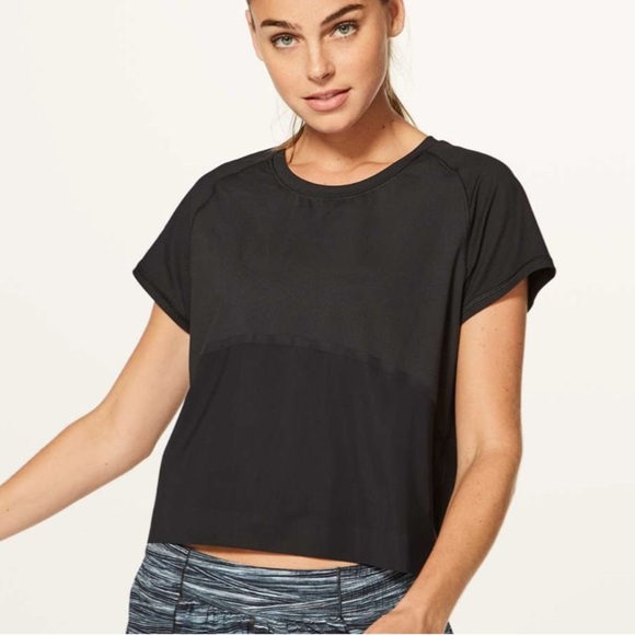 Lululemon Final Lap Short Sleeve
Black size 8 - Picture 2 of 8